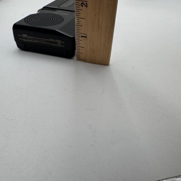 SANYO M-5699 Two Speed Micro Cassette Tape Recorder Voice movie TV prop not test - Picture 8 of 8